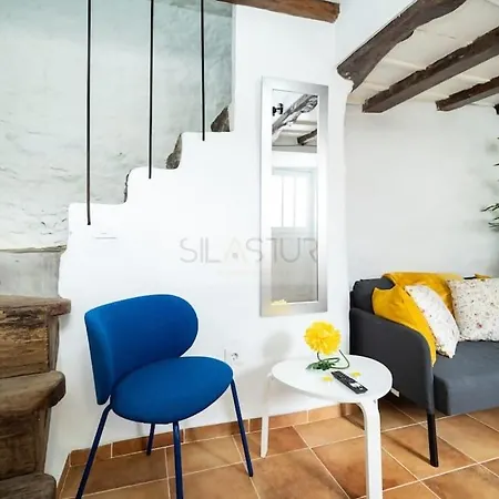 La Puerta Azul De Alex Semesterbostad Cudillero