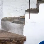 La Puerta Azul De Alex * Cudillero